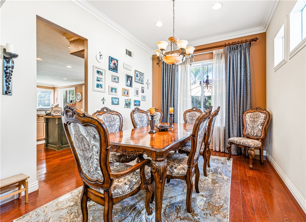 Formal dining room