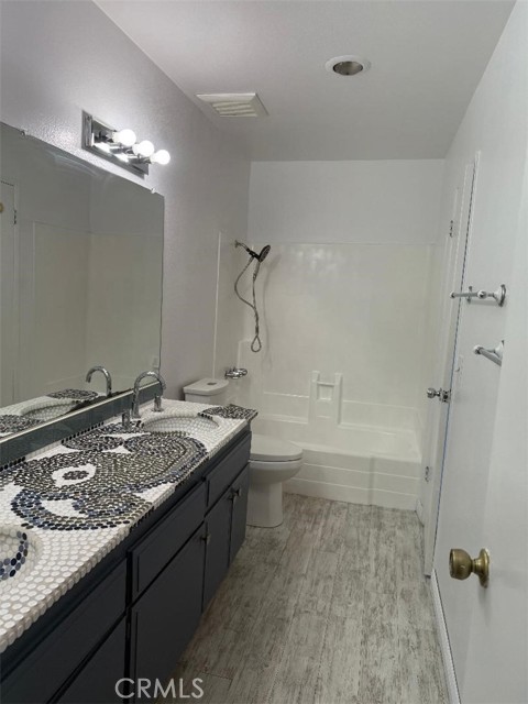 14730 S Normandie Avenue, Gardena CA: https://media.crmls.org/medias/15d435e4-9490-41bb-a8e3-d44783cf5c62.jpg
