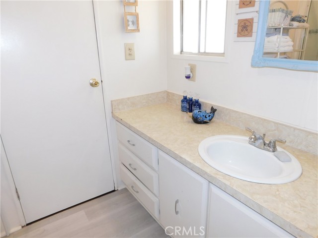 2200 W Wilson Street, Banning CA: https://media.crmls.org/medias/15d46a1f-775f-43ce-b56a-f88a85d24883.jpg