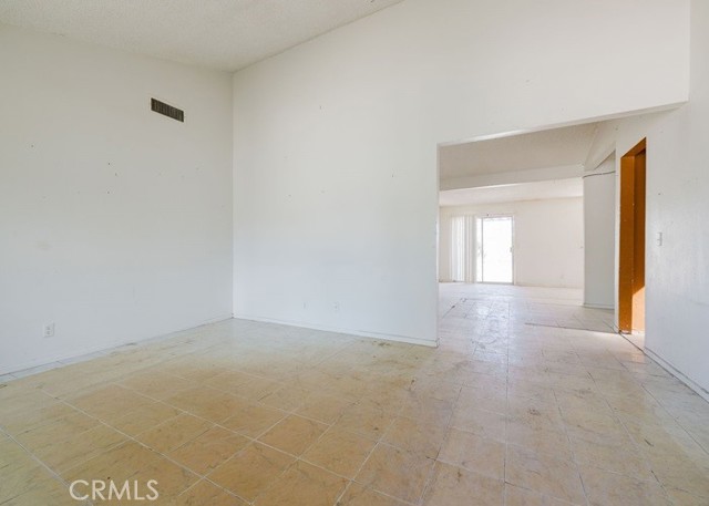 72376 Sunnyslope Drive, 29 Palms CA: https://media.crmls.org/medias/15d4c49d-11b0-4bcf-96b8-4a52de1b4504.jpg