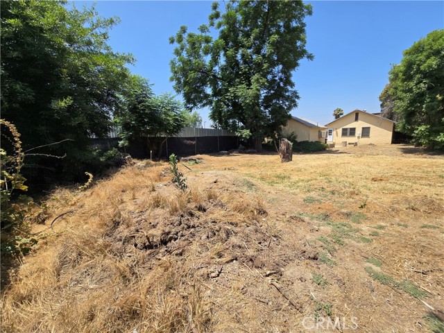 845 Preston Street, San Bernardino CA: https://media.crmls.org/medias/15d5a571-7b06-46c6-ad9d-78d2ea3db0a7.jpg