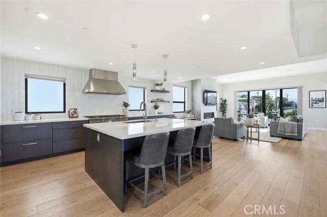 Image 12 of 49 For 959 5th Street  A