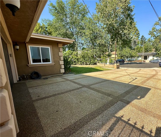 5433 Beeler Avenue, Woodland Hills CA: https://media.crmls.org/medias/15d6475c-62f7-4c69-aa44-df4f69c9a25f.jpg