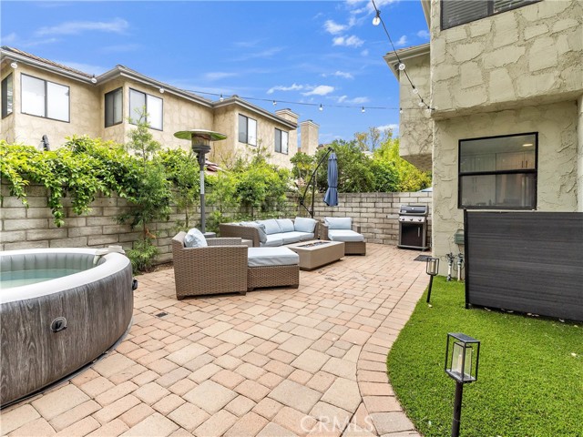 Detail Gallery Image 40 of 54 For 29729 Strawberry Hill Dr, Agoura Hills,  CA 91301 - 3 Beds | 3 Baths