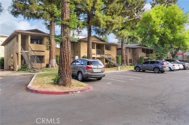 Detail Gallery Image 5 of 28 For 1114 Nord Ave #11,  Chico,  CA 95926 - 3 Beds | 2 Baths