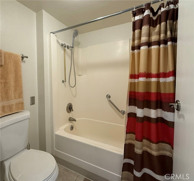 24055 Paseo Del Lago, Laguna Woods CA: https://media.crmls.org/medias/15d7f403-50c4-4049-aec3-a4758e0e1c17.jpg