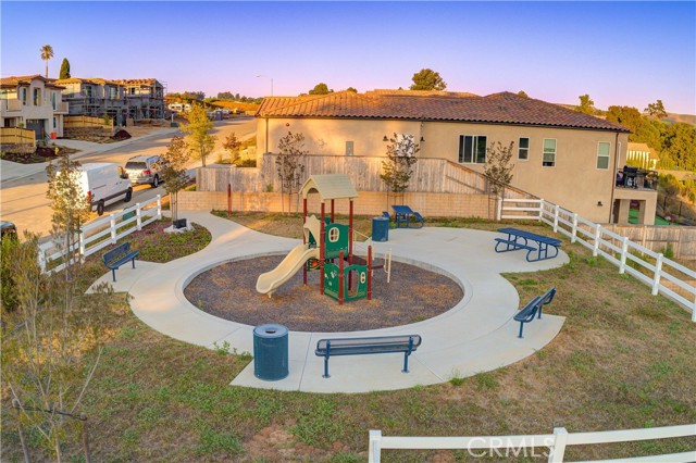 Detail Gallery Image 34 of 34 For 1601 Tuscan Way, Santa Maria,  CA 93455 - 4 Beds | 3/1 Baths