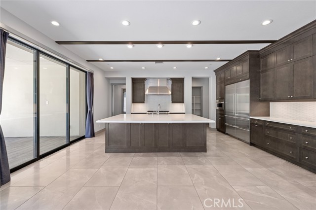 53 Thrasher, Irvine CA: https://media.crmls.org/medias/15d842d3-d22a-4373-afc2-c701e551a2ce.jpg