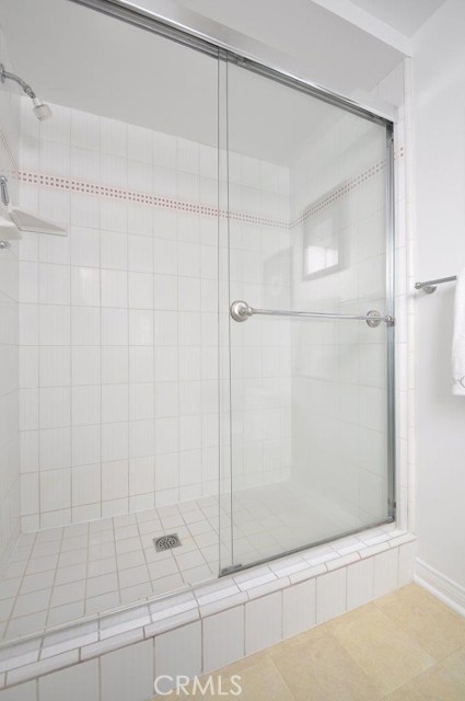 109 Guadalupe Avenue, Redondo Beach, California 90277, 4 Bedrooms Bedrooms, ,2 BathroomsBathrooms,Residential,Sold,Guadalupe,PV17120512