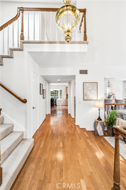 Detail Gallery Image 2 of 39 For 9355 Tanager, Fountain Valley,  CA 92708 - 4 Beds | 2/1 Baths