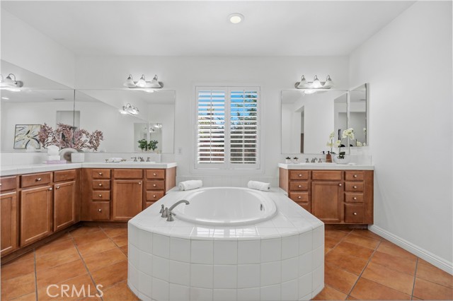 Image 43 of 60 For 2163 Summerset