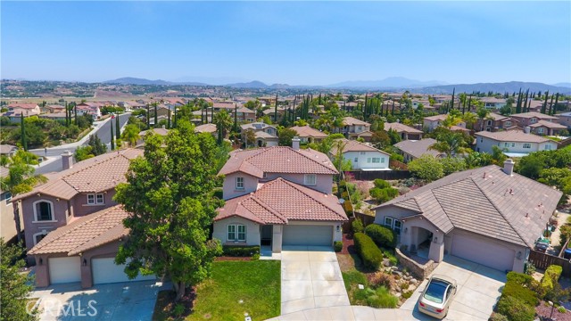 Detail Gallery Image 2 of 60 For 33888 Madrigal Ct, Temecula,  CA 92592 - 5 Beds | 3 Baths