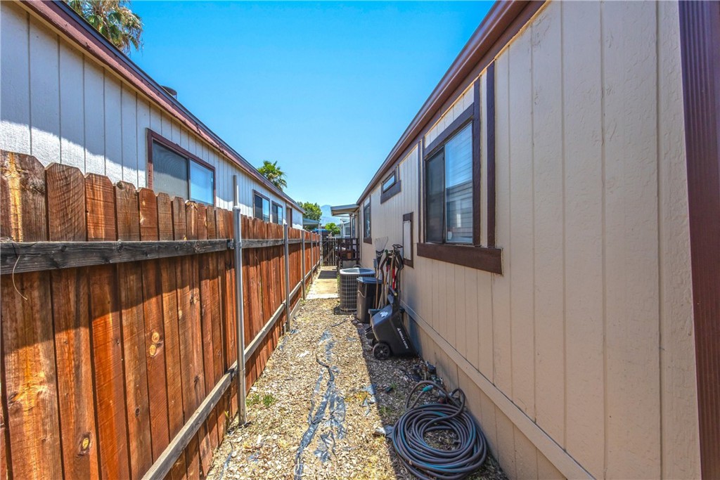 MLS #IV25133412 image #32