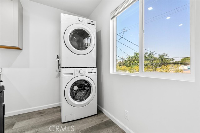 142 S Savannah Street, Los Angeles CA: https://media.crmls.org/medias/15da4572-dd0f-4282-9533-635cef2f96b6.jpg