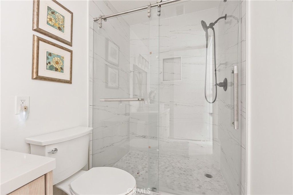 https://media.crmls.org/medias/15dac132-5210-4bed-9feb-0be6722e24c8.jpg?preset=X-Large