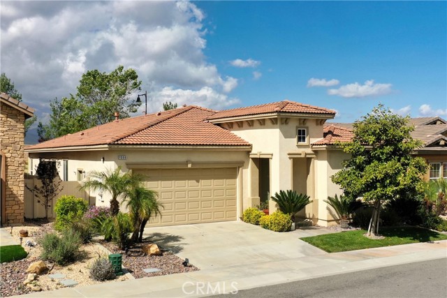1544 Big Horn, Beaumont CA: https://media.crmls.org/medias/15dac8b3-a63c-429c-a78f-35bcb7c134b5.jpg