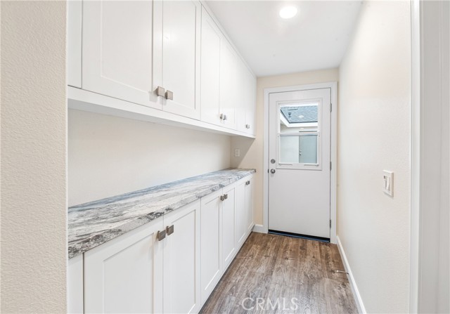 423 Joliet Avenue, Huntington Beach CA: https://media.crmls.org/medias/15dd9f59-1f4a-402c-919b-41e39d22186b.jpg
