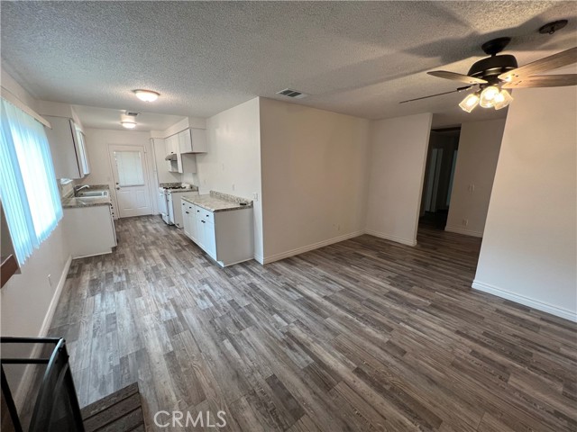 Detail Gallery Image 5 of 16 For 11764 Sutter Ave, Yucaipa,  CA 92399 - 5 Beds | 4 Baths