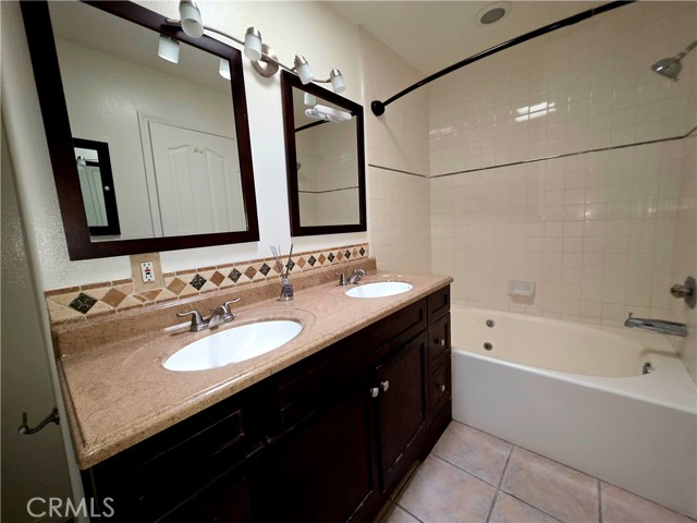 Detail Gallery Image 5 of 23 For 5340 Las Virgenes Rd #1,  Calabasas,  CA 91302 - 3 Beds | 3 Baths