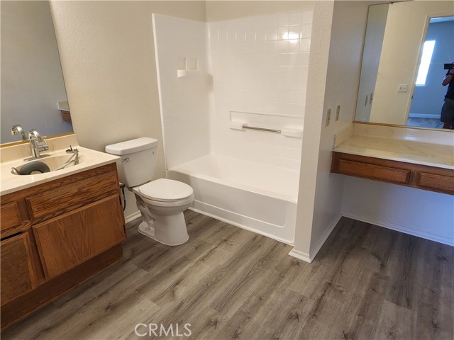 Detail Gallery Image 12 of 14 For 1748 Starboard, Perris,  CA 92571 - 3 Beds | 2/1 Baths