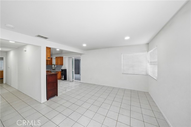 Detail Gallery Image 16 of 21 For 7851 Cypress, Huntington Beach,  CA 92647 - – Beds | – Baths