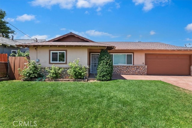 Detail Gallery Image 2 of 24 For 12446 1st, Yucaipa,  CA 92399 - 2 Beds | 1/1 Baths