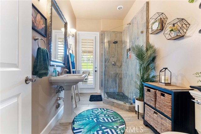 Detail Gallery Image 35 of 73 For 16905 Silver Star Ct, Riverside,  CA 92506 - 4 Beds | 4 Baths