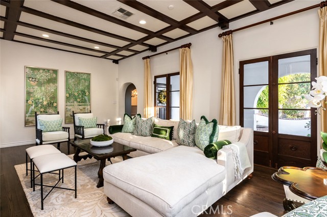 Detail Gallery Image 15 of 47 For 1731 W Kenneth Rd, Glendale,  CA 91201 - 3 Beds | 2 Baths