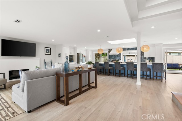 Image 9 of 45 For 10241 Wesley Circle