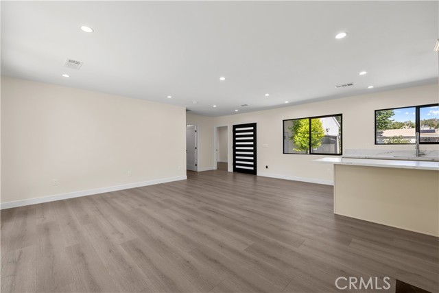 Detail Gallery Image 8 of 27 For 7341 Paso Robles Ave, Van Nuys,  CA 91406 - 3 Beds | 2 Baths