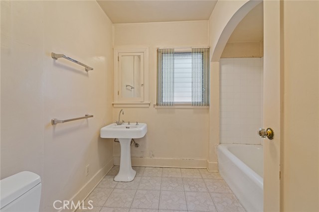 Detail Gallery Image 13 of 23 For 11039 Blix St, North Hollywood,  CA 91602 - 2 Beds | 1 Baths