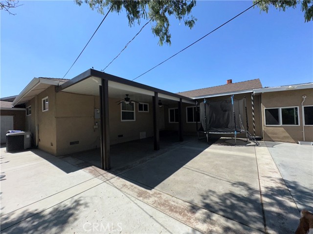 9387 Frankfort Avenue, Fontana CA: https://media.crmls.org/medias/15e27655-2e61-41ff-9aee-792866f45185.jpg