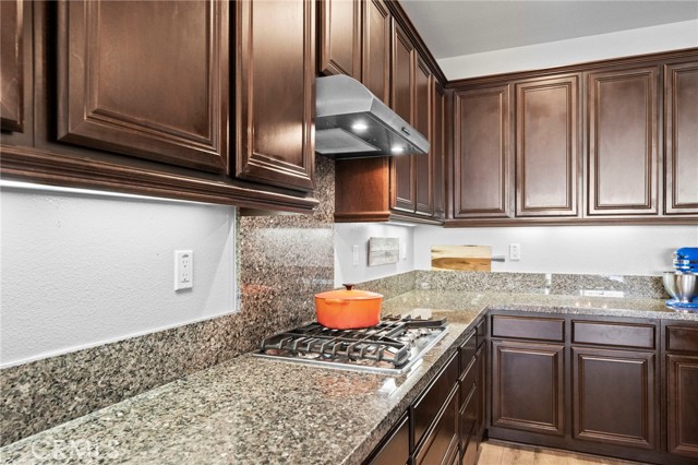 31570 Sweetwater Circle, Temecula CA: https://media.crmls.org/medias/15e27e46-75f4-4dbf-8310-76ce713408bd.jpg