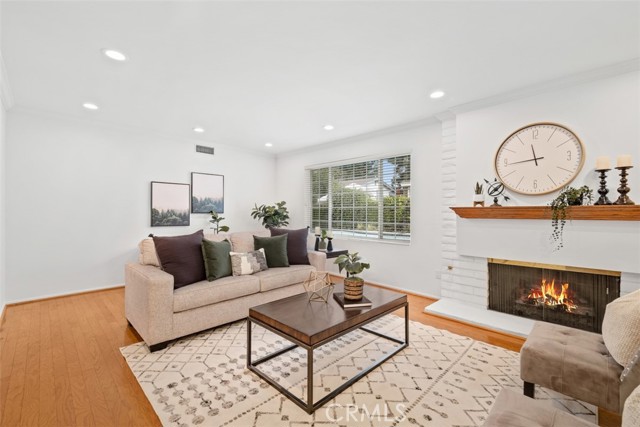 18639 Citronia Street photo 6