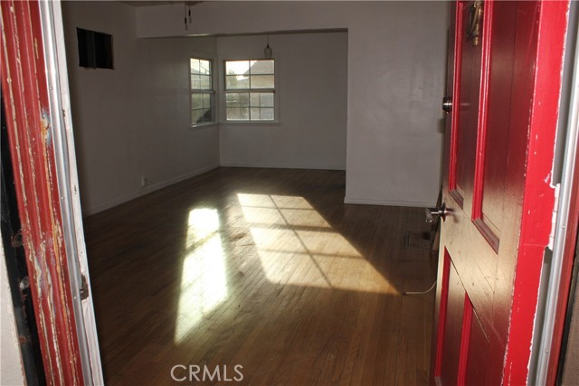 Detail Gallery Image 5 of 24 For 6109 Riverton Ave, North Hollywood,  CA 91606 - 3 Beds | 1 Baths