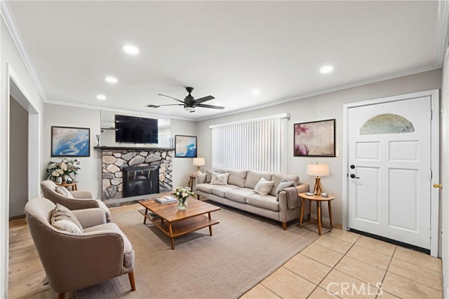 Detail Gallery Image 11 of 55 For 1030 Ventura Ave, Simi Valley,  CA 93065 - 3 Beds | 2 Baths