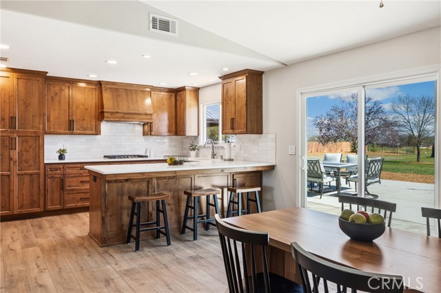 Detail Gallery Image 6 of 37 For 4070 Deer Creek, Paso Robles,  CA 93446 - 3 Beds | 2 Baths