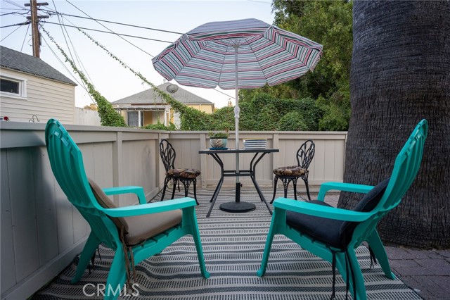 Detail Gallery Image 20 of 24 For 3728 Roderick Rd, Los Angeles,  CA 90065 - 3 Beds | 2 Baths