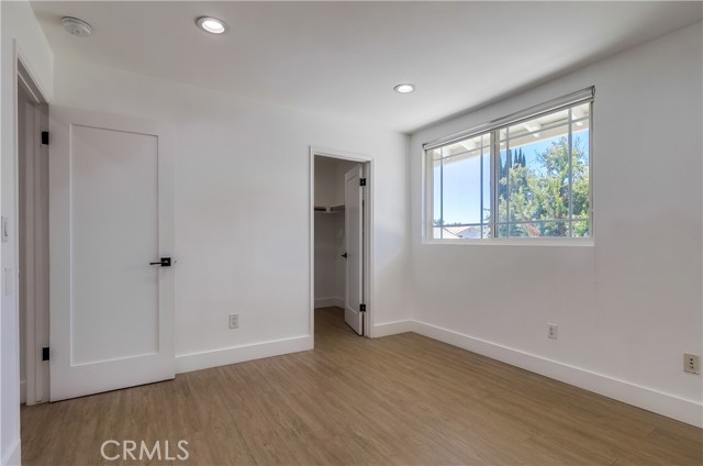 5528 Voletta Place, Valley Village CA: https://media.crmls.org/medias/15e5528a-b662-45cc-bd8b-bb45af753525.jpg