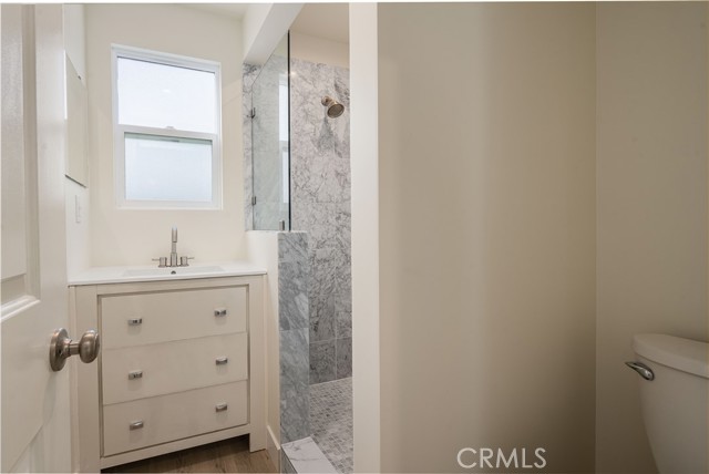 1271 S Sycamore Avenue, Los Angeles CA: https://media.crmls.org/medias/15e5b4d1-1767-494f-8f68-abffed152d5f.jpg