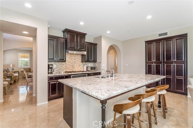 Detail Gallery Image 11 of 54 For 24824 Carbon, Valencia,  CA 91354 - 4 Beds | 3/1 Baths