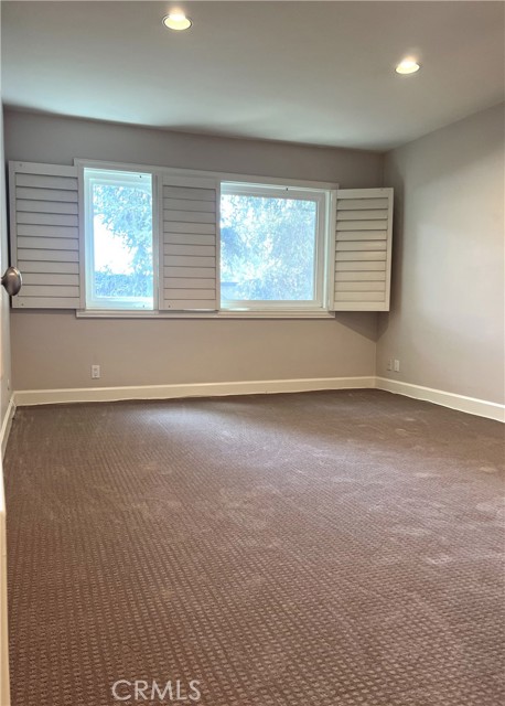 1025 North Kings, 317 photo 11