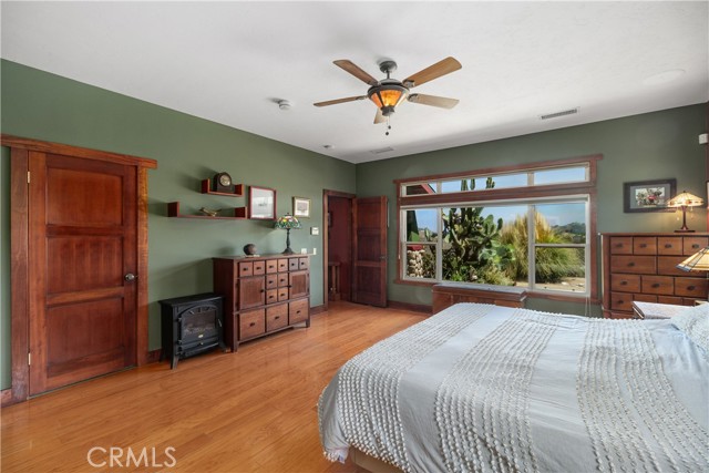 21475 Ridgedale Drive, Lake Mathews CA: https://media.crmls.org/medias/15e72952-6319-4cda-9fb3-d1e9309b626e.jpg