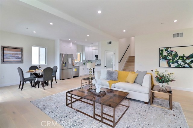 4850 Buchanan, Los Angeles CA: https://media.crmls.org/medias/15e73fe7-4890-43d8-af0d-15b999cea43b.jpg