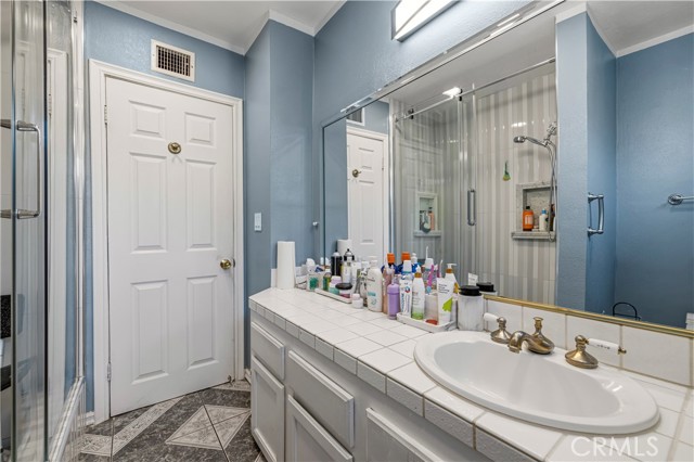 Detail Gallery Image 26 of 45 For 17174 Los Alimos, Granada Hills,  CA 91344 - 4 Beds | 3 Baths