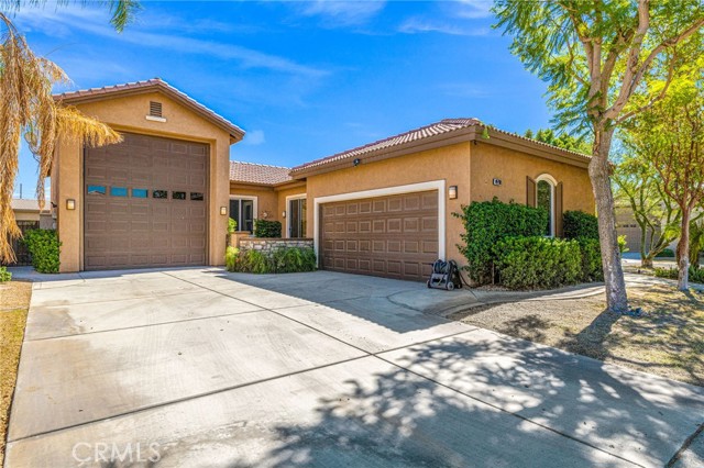 Detail Gallery Image 2 of 43 For 49790 Newman, Indio,  CA 92201 - 2 Beds | 4/1 Baths