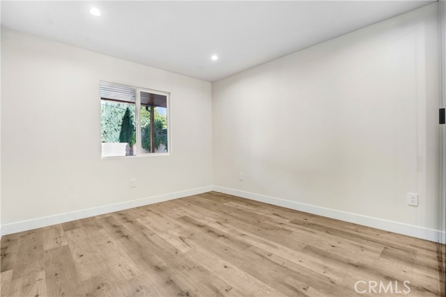 Detail Gallery Image 9 of 28 For 13433 Ebell St, Panorama City,  CA 91402 - 5 Beds | 4 Baths