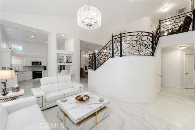 Detail Gallery Image 5 of 33 For 22640 Blue Teal, Canyon Lake,  CA 92587 - 3 Beds | 2/2 Baths