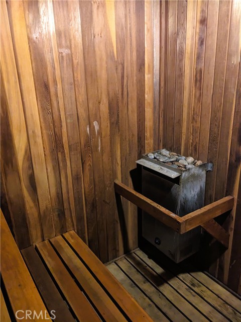 Detail Gallery Image 26 of 28 For 11162 Camarillo St #206,  –,  CA 91602 - 2 Beds | 2 Baths