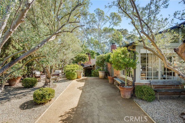 Detail Gallery Image 2 of 34 For 724 Poppy Ave, Corona Del Mar,  CA 92625 - 2 Beds | 1 Baths